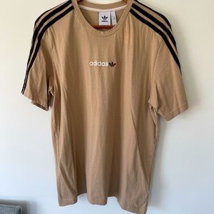 Adidas Large Cream T-Shirt Center Logo